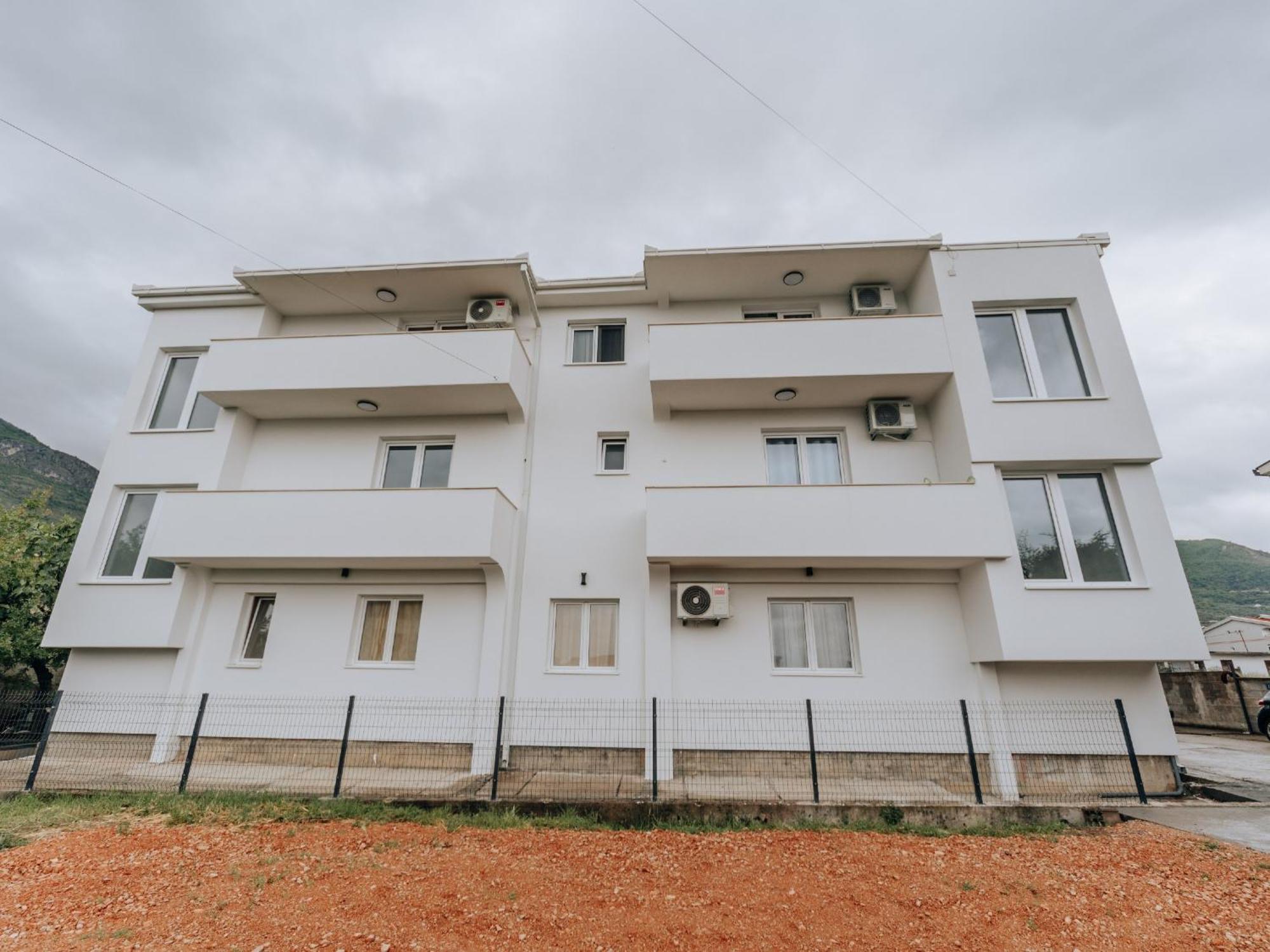 Apartments Milivojevic Bar Esterno foto